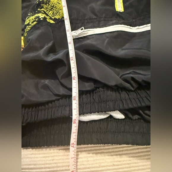 New Look Sport Black Neon Snake Print Cropped Windbreaker – M - Picture 8 of 9